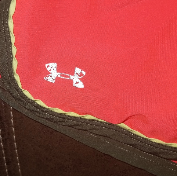 Under Armour athletic shorts - Picture 2 of 3